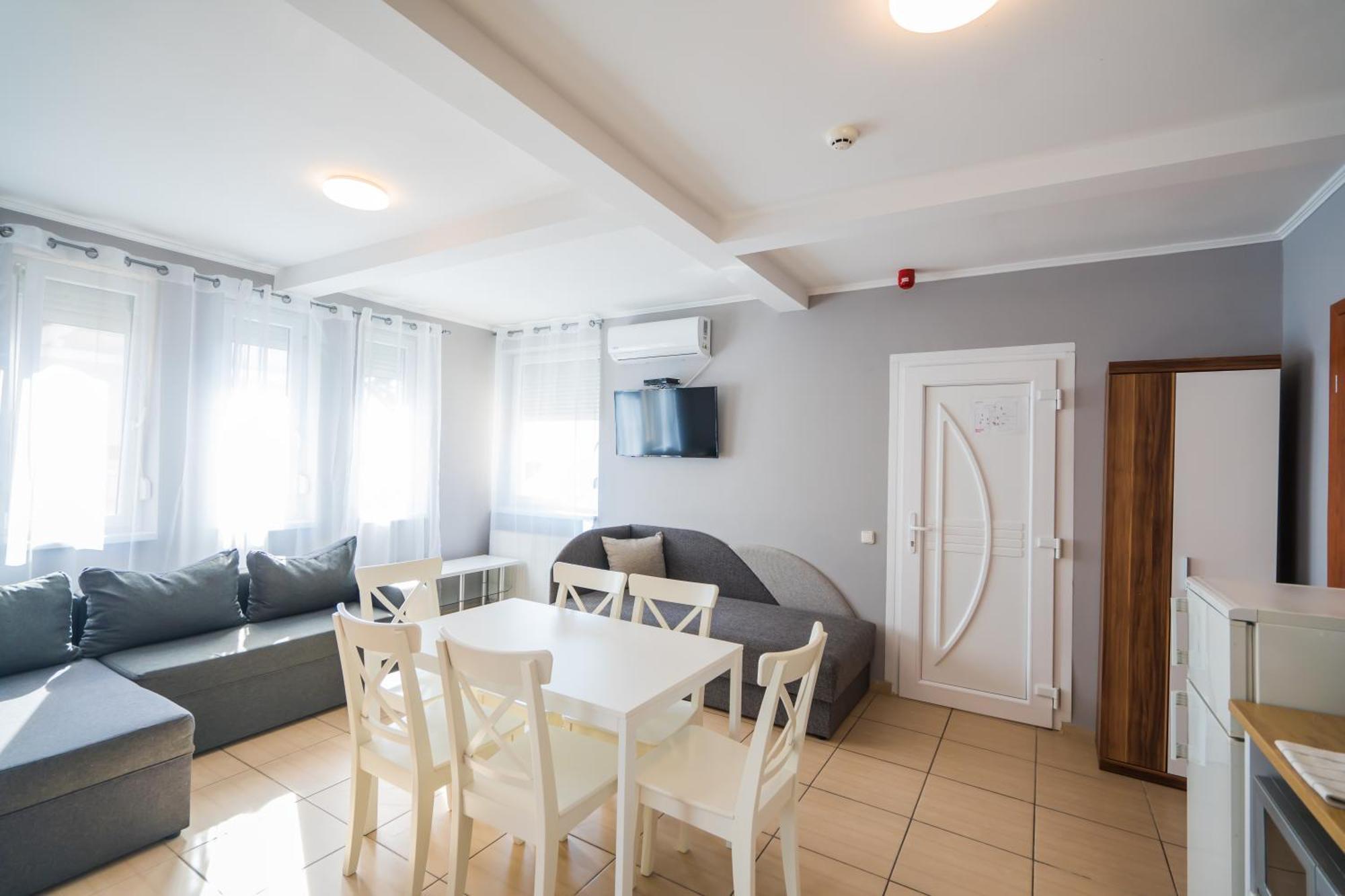 Riviera Apartmanhaz Σίοφοκ Εξωτερικό φωτογραφία