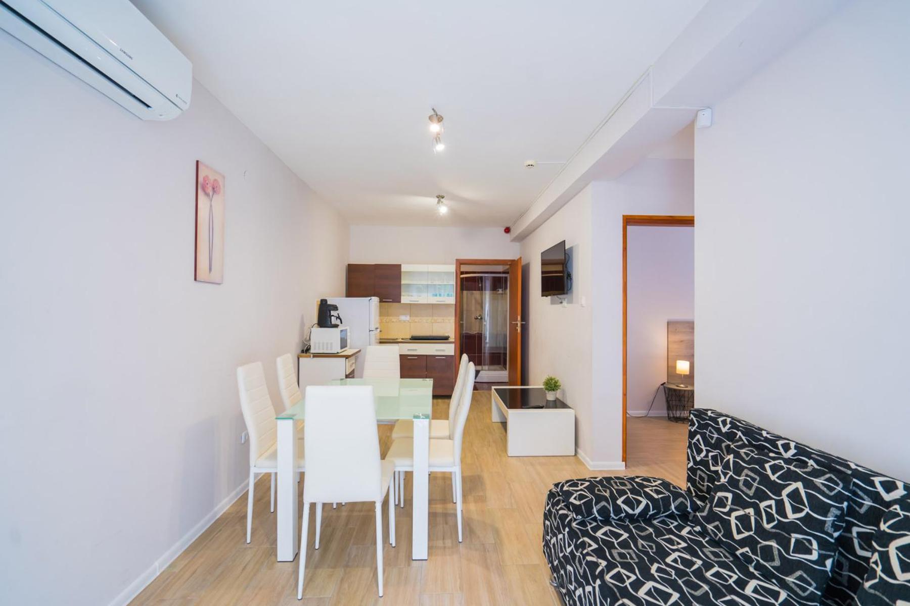 Riviera Apartmanhaz Σίοφοκ Εξωτερικό φωτογραφία